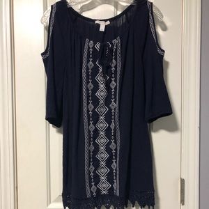 Navy Cold shoulder top. Size L.